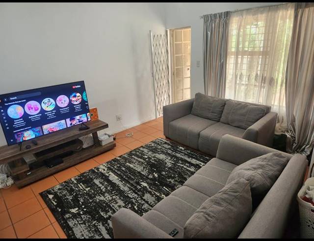 2 BEDROOM PROPERTY TO RENT IN BRYANSTON